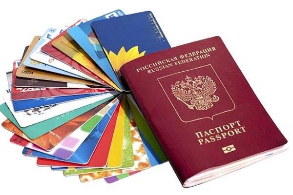 Паспорт и кредитные карты