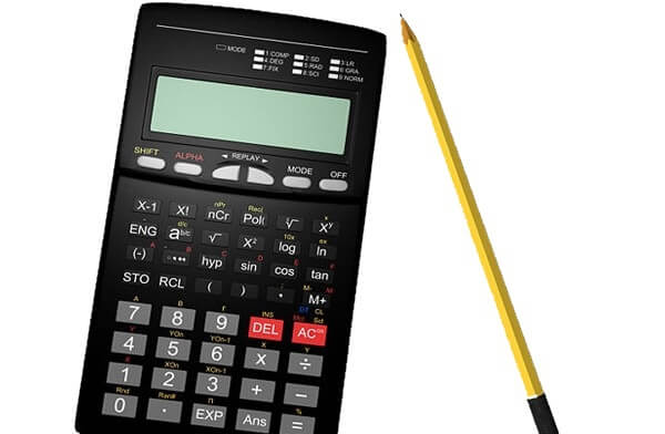 Калькулятор и ручка инструменты бухгалтера